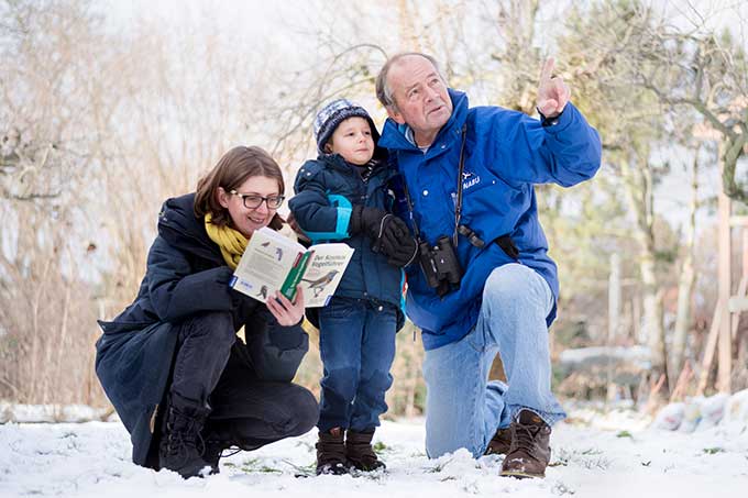 Familie im Winter - Foto: NABU/Sebastian Hennigs