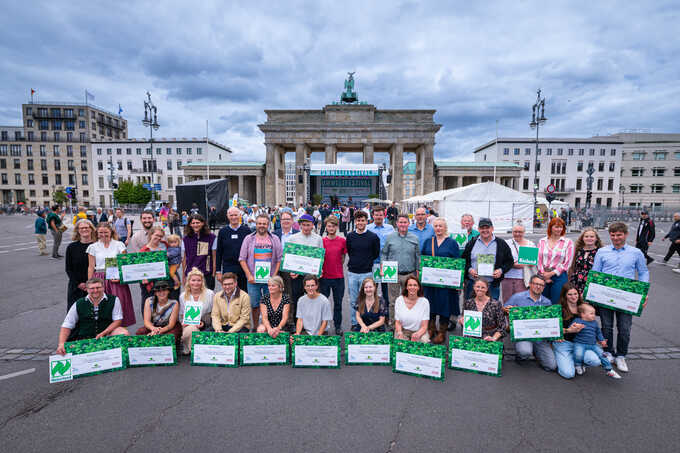 Die Preisträger*innen des Förderpreises „Gemeinsam Boden gut machen“ 2026 - Foto: NABU/Sebastian Hennigs