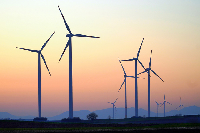 Investition in die Zukunft: Windenergie - Foto: Pixabay/Matthias Böckel