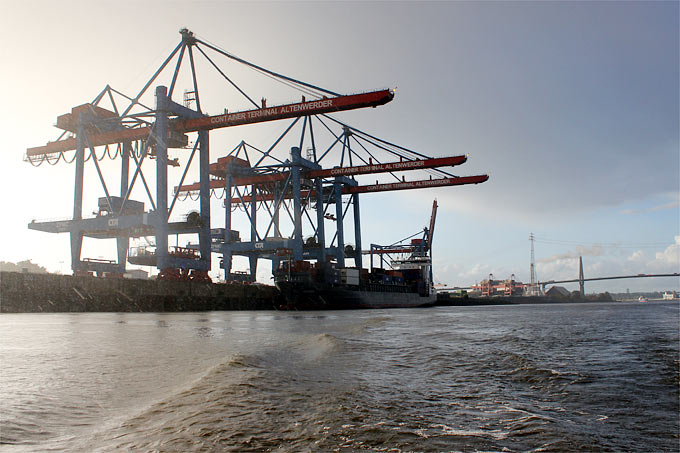 Containerterminal Hamburg-Altenwerder - Foto: Helge May